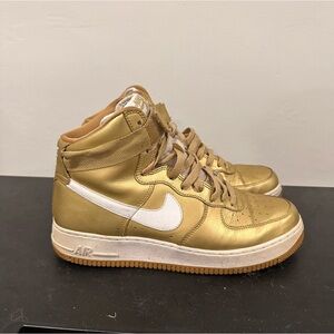 Nike Air Force 1 Highs metallic gold sz 10